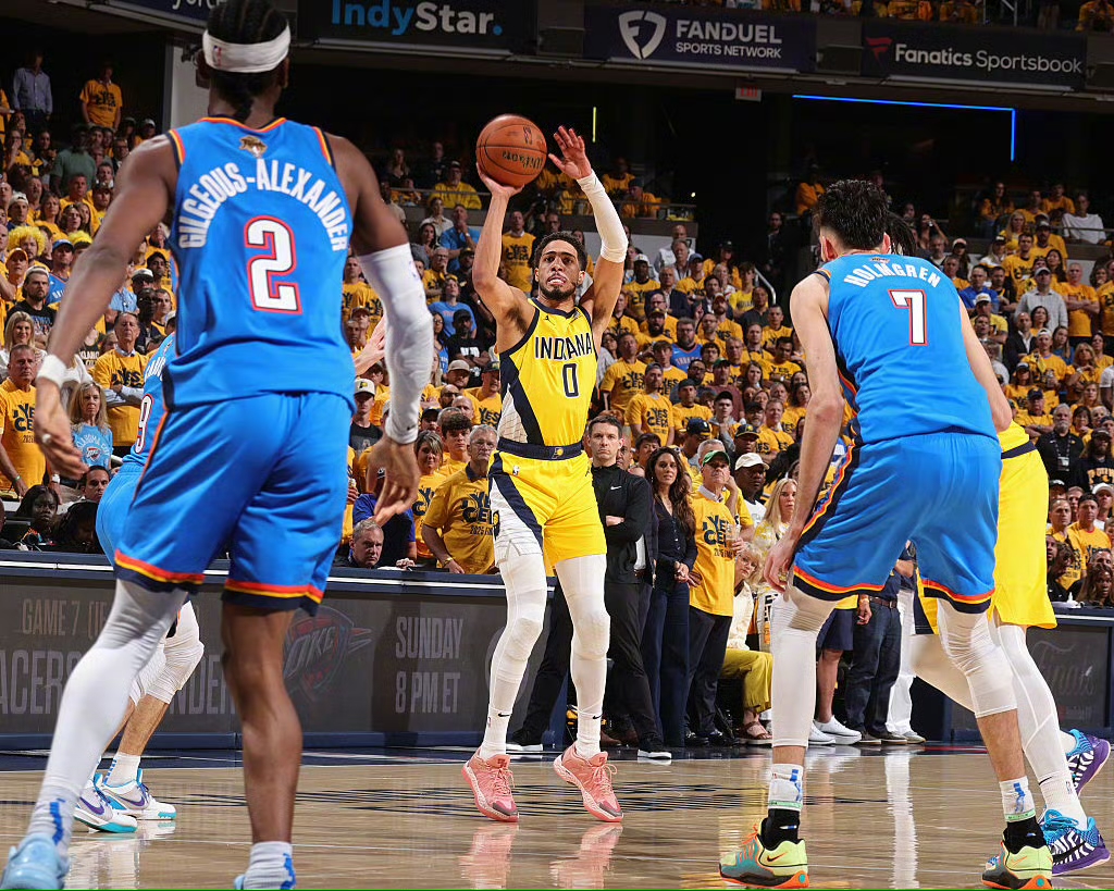 包含今晨NBA季后赛焦点战，法兰克福扳平良机，目标明确，训练强度明显提升的词条