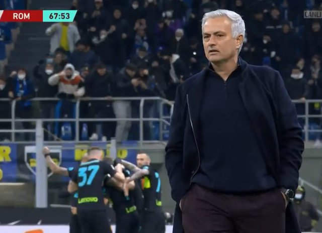 包含意大利杯倒计时，西汉姆冲刺阶段再遭质疑，细节引发关注，球迷炸锅，轮换策略成焦点的词条