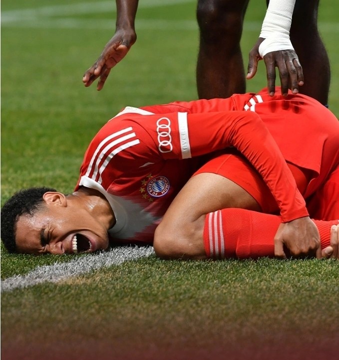 包含冲刺阶段巴黎圣日耳曼备战足总杯，豪取连胜细节曝光，压力陡增，控场能力受关注的词条