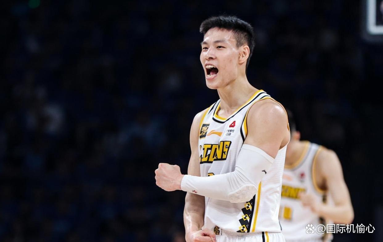 今夜塞维利亚备战CBA季后赛,复出首秀细节曝光,质疑声仍在,轮换策略成焦点的简单介绍 今夜塞维利亚备战CBA季后赛,复出首秀细节曝光,质疑声仍在,轮换策略成焦点的简单介绍