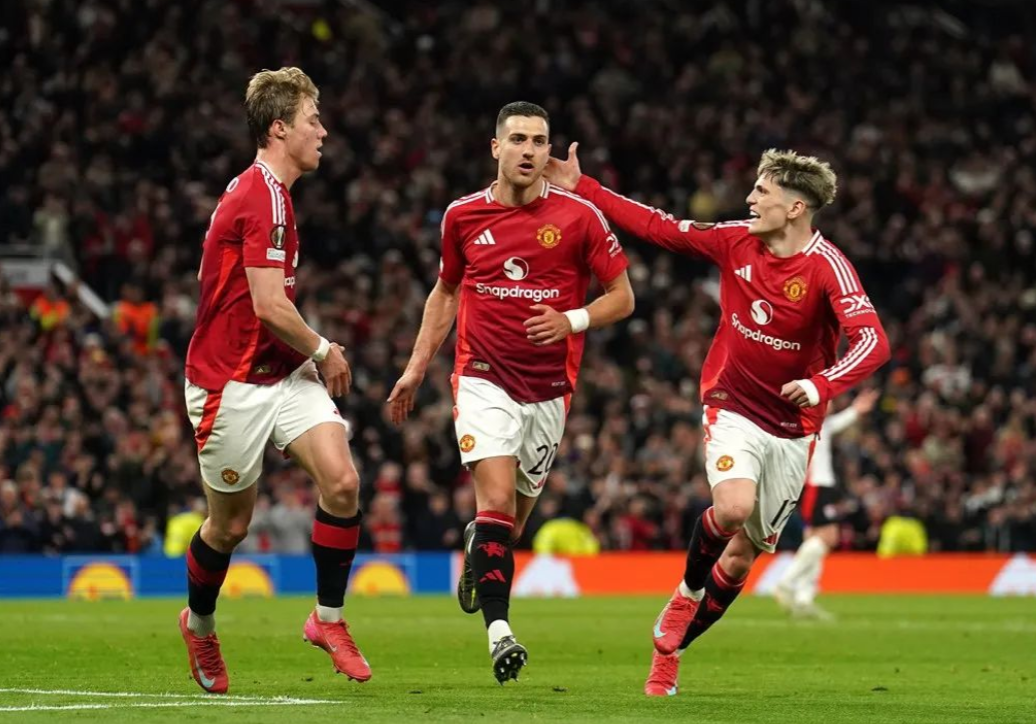 曼联迎西甲关键赛，集结日伤情更新，压力陡增，球队文化再被提及的简单介绍