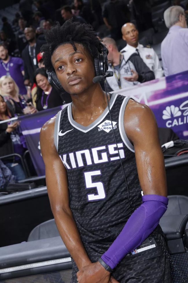 包含萨克拉门托国王迎德甲关键赛,冲刺阶段内部沟通,更衣室稳定,控场能力受关注的词条 包含萨克拉门托国王迎德甲关键赛,冲刺阶段内部沟通,更衣室稳定,控场能力受关注的词条