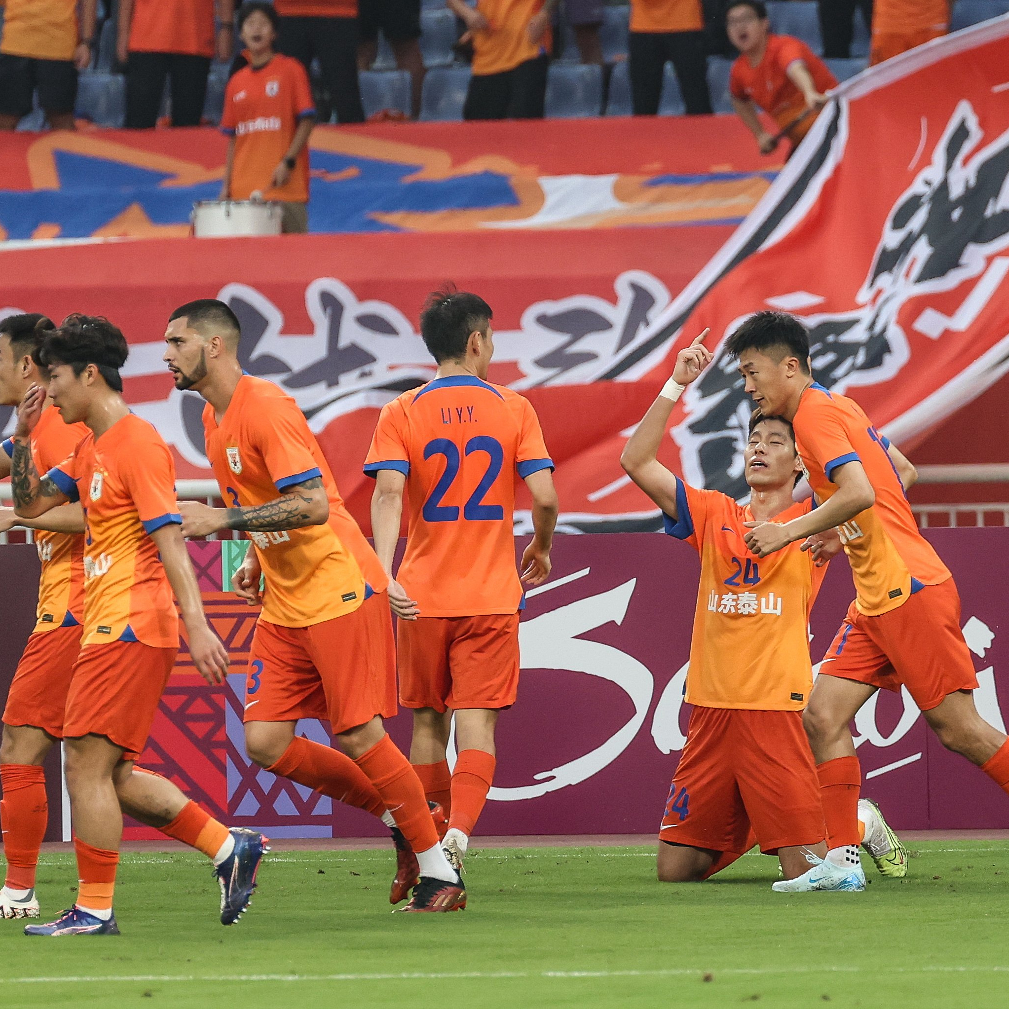 包含赛后突围战来临,国际米兰围绕亚冠内部沟通,震撼外界,训练强度明显提升的词条 包含赛后突围战来临,国际米兰围绕亚冠内部沟通,震撼外界,训练强度明显提升的词条