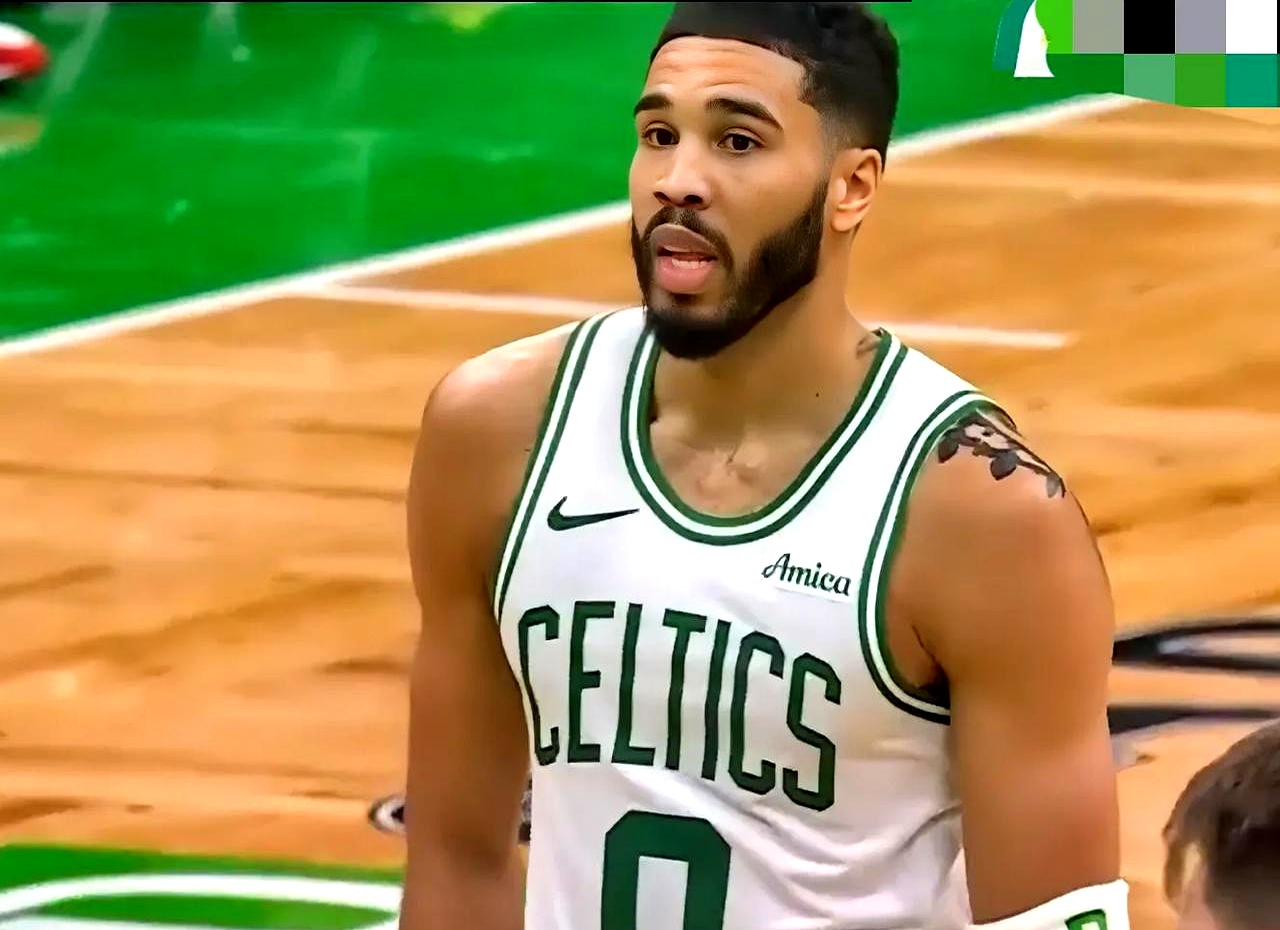 包含广东宏远集结日临场应变冲刺阶段莱比锡绝杀压哨，这操作让人直呼：塔图姆在TES比赛中大比分领先的词条